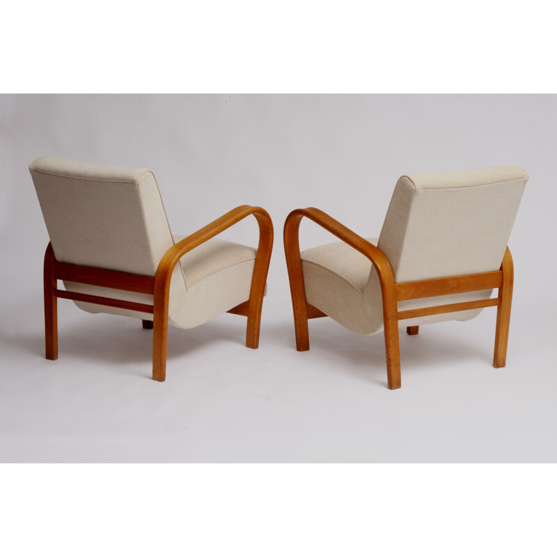 Pair of vintage HF11 armchairs by Jindřich Halabala for Interier Praha