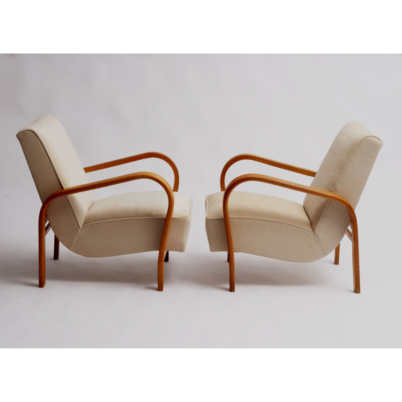 Pair of vintage HF11 armchairs by Jindřich Halabala for Interier Praha