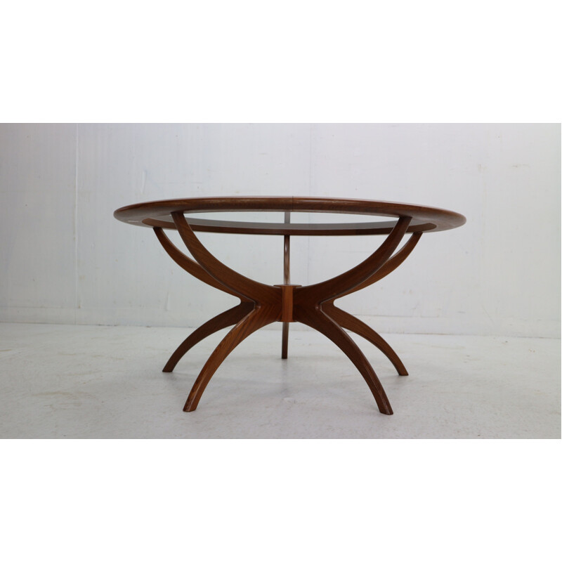 Tavolino vintage in teak di Victor Wilkins per G-Plan, 1960