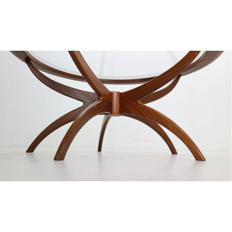 Tavolino vintage in teak di Victor Wilkins per G-Plan, 1960