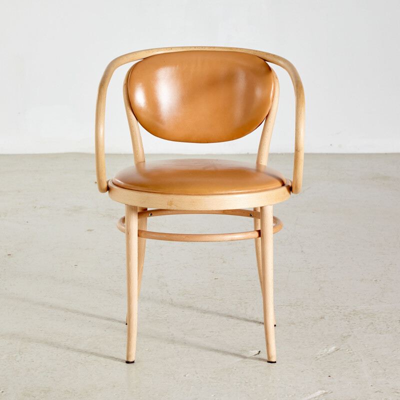 Vintage 210 P beech chair by Thonet