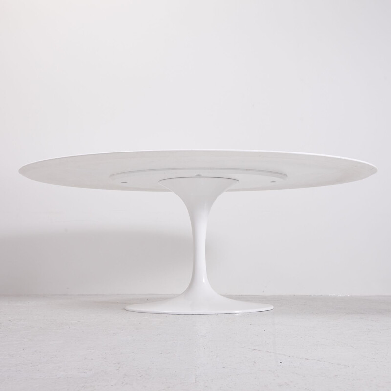 Vintage tulip dining set by Eero Saarinen