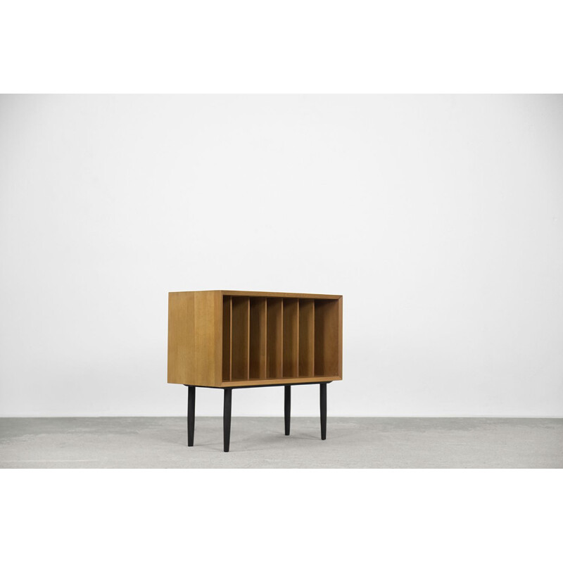 Mid-century modern oak cabinet for vinyl records by Poul Cadovius for Cado, 1960s