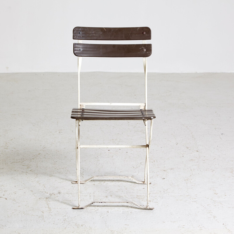 Foldable vintage garden chair
