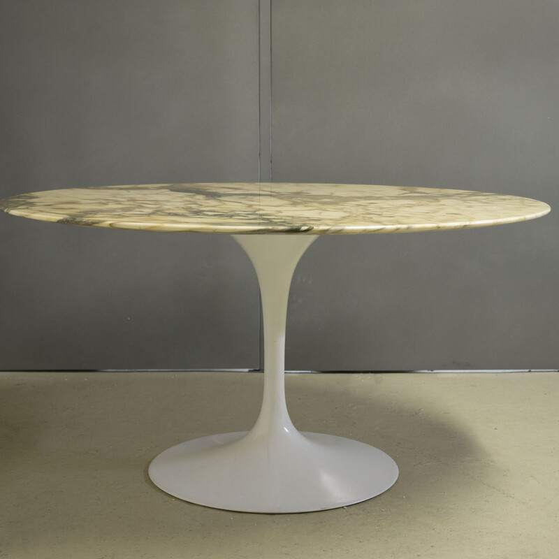 Table ronde Tulip vintage en marbre Calacatta d'Eero Saarinen pour Knoll, 1970