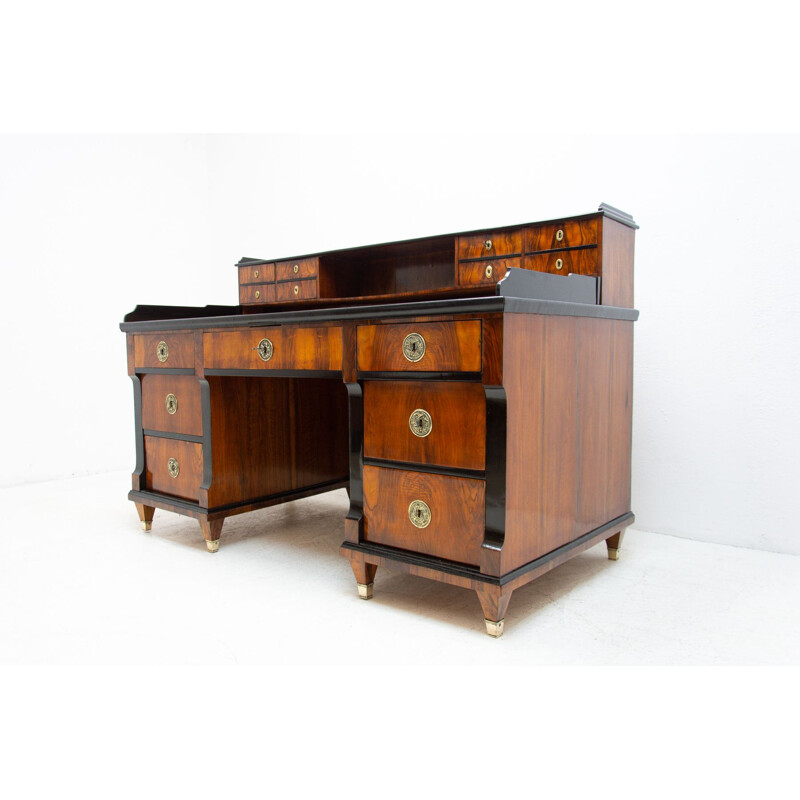 Biedermeier walnut desk, Austria-Hungary 1830