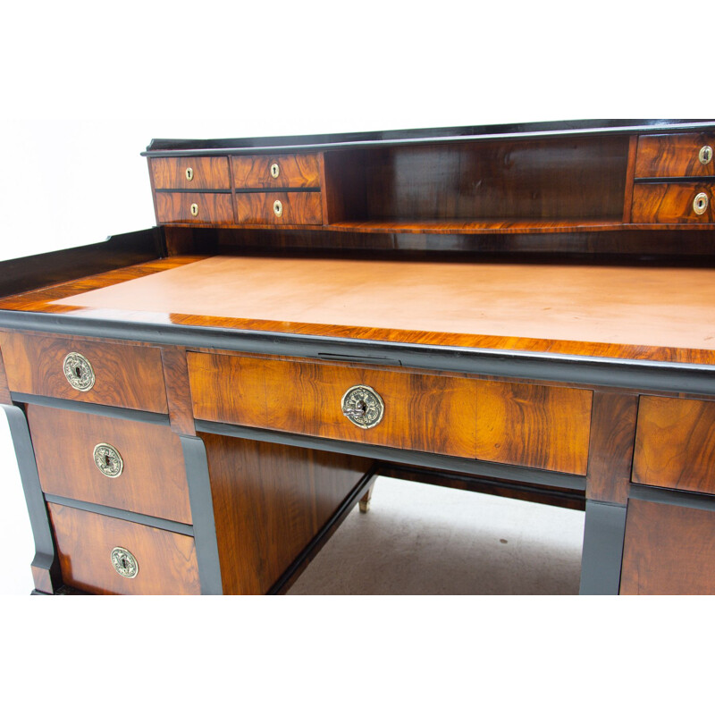 Biedermeier walnut desk, Austria-Hungary 1830