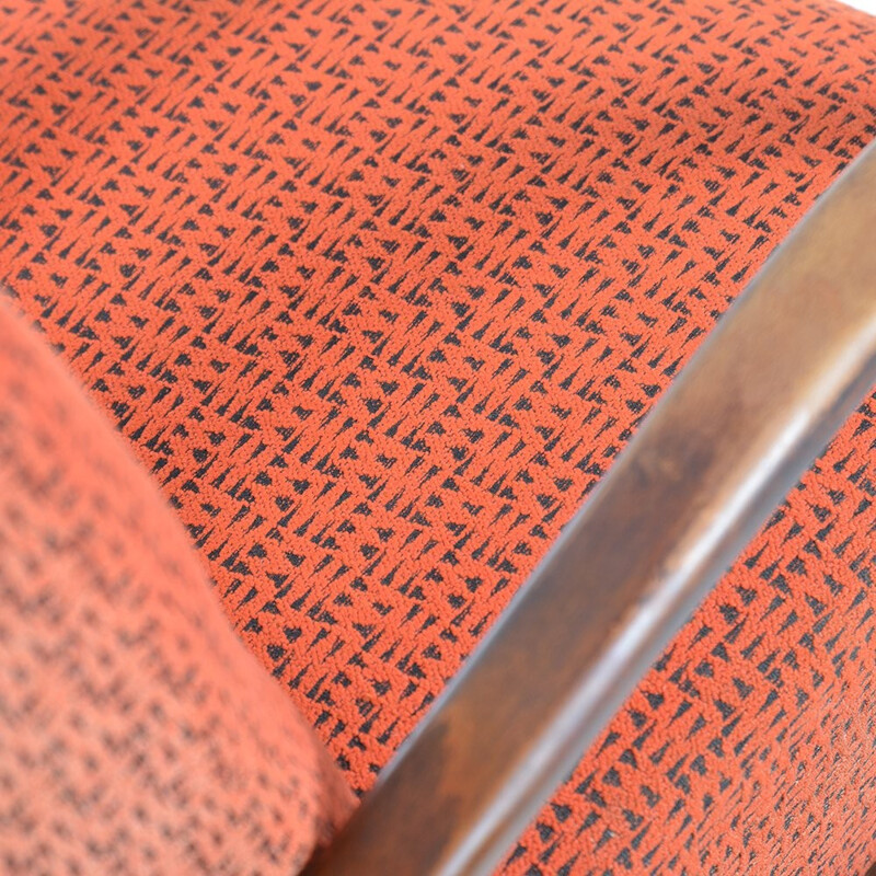 Paire de fauteuils rouges imprimés en bois et tissu, Jindrich HALABALA - 1960