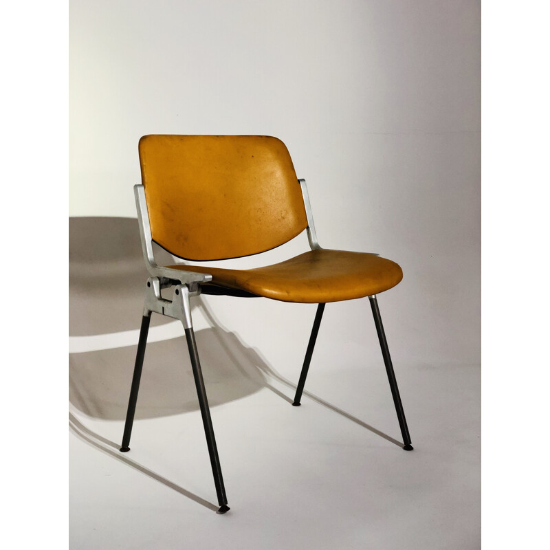 Giancarlo Piretti vintage chair in skai