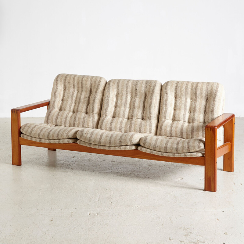 Vintage three-seater teak sofa by Thams Kvalitet, 1970s