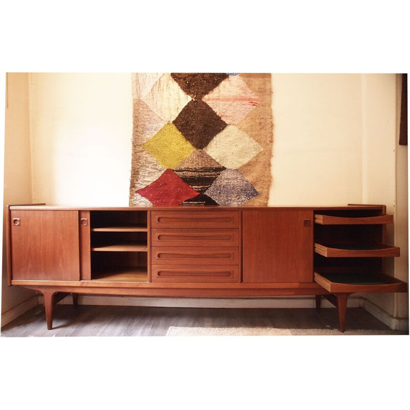 Enfilade vintage en teck par Johannes Andersen, scandinave 1960