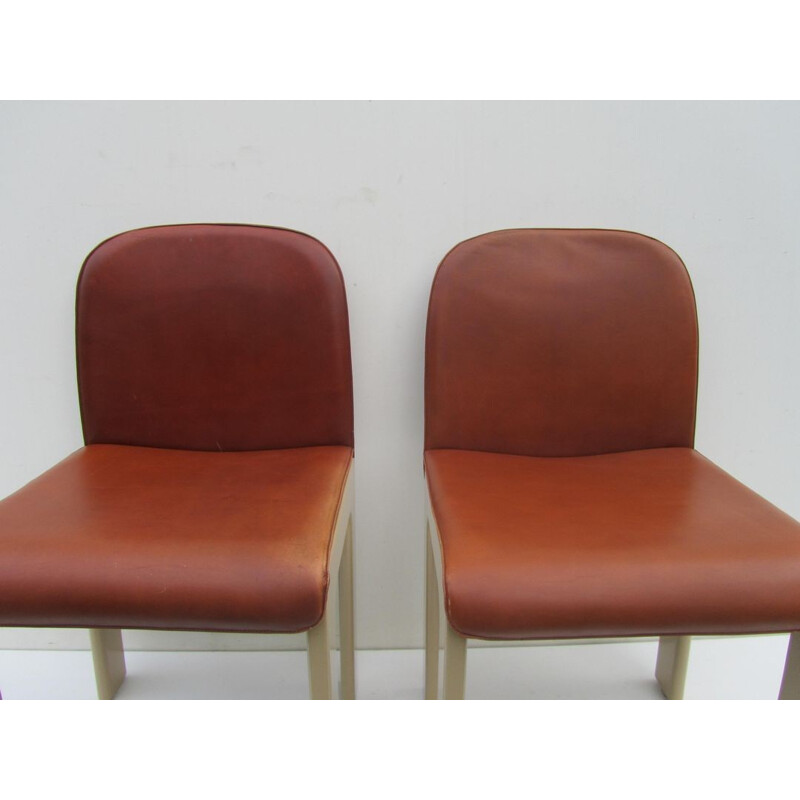 Pair of leather and lacquered wood chairs, Tobia SCARPA - 1970s