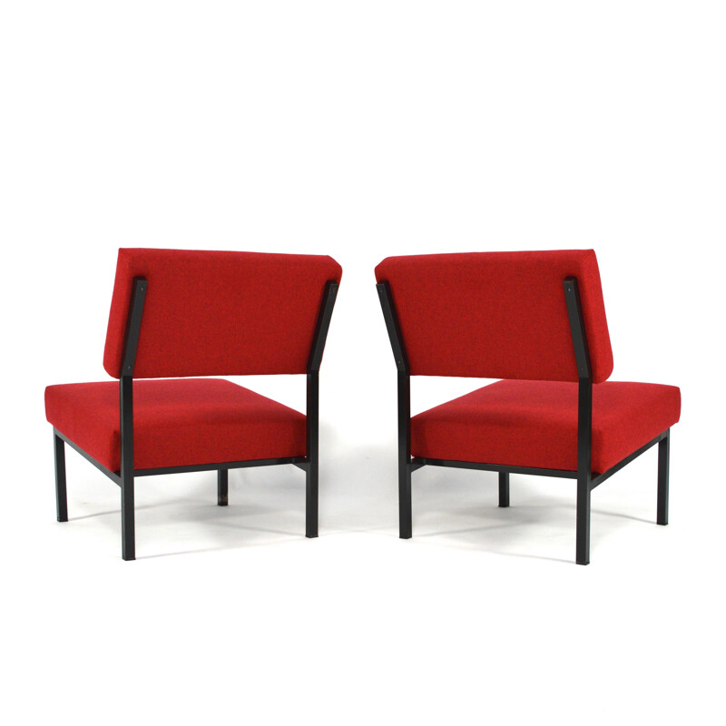 Paire de fauteuils en métal et tissu rouge, Martin VISSER - 1950