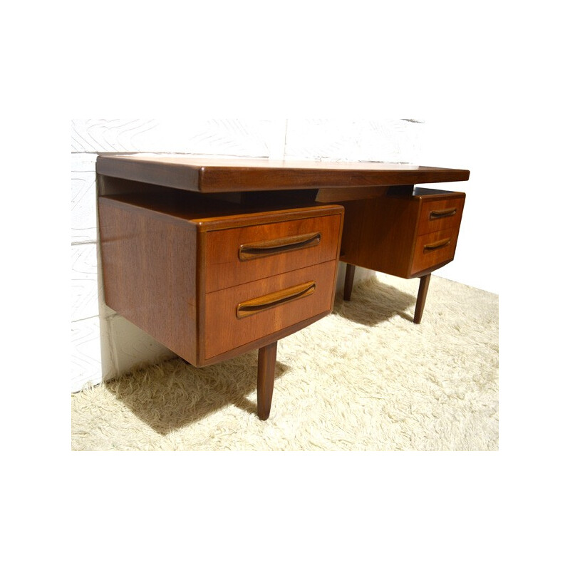 Desk "Fresco" in teak, Victor WILKINS - 1960s