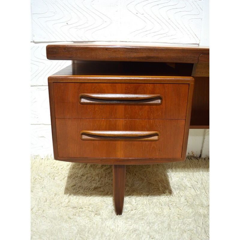 Desk "Fresco" in teak, Victor WILKINS - 1960s