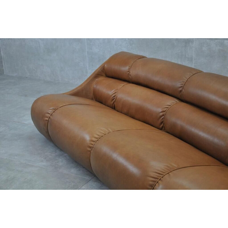 Vintage leather sofa by Jonathan de Pas, Donato d'Urbino and Paolo Lomazzi for BBB Bonacina, Italy 1967