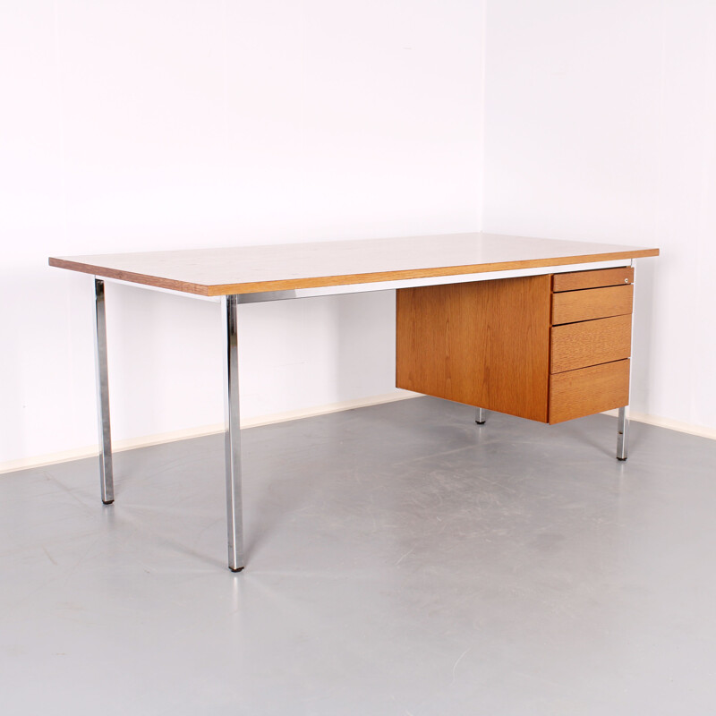 Bureau vintage, 1970