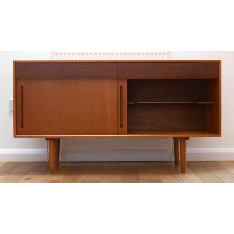 Hille unit 'B' sideboard in elm and beech, Robin DAY - 1952