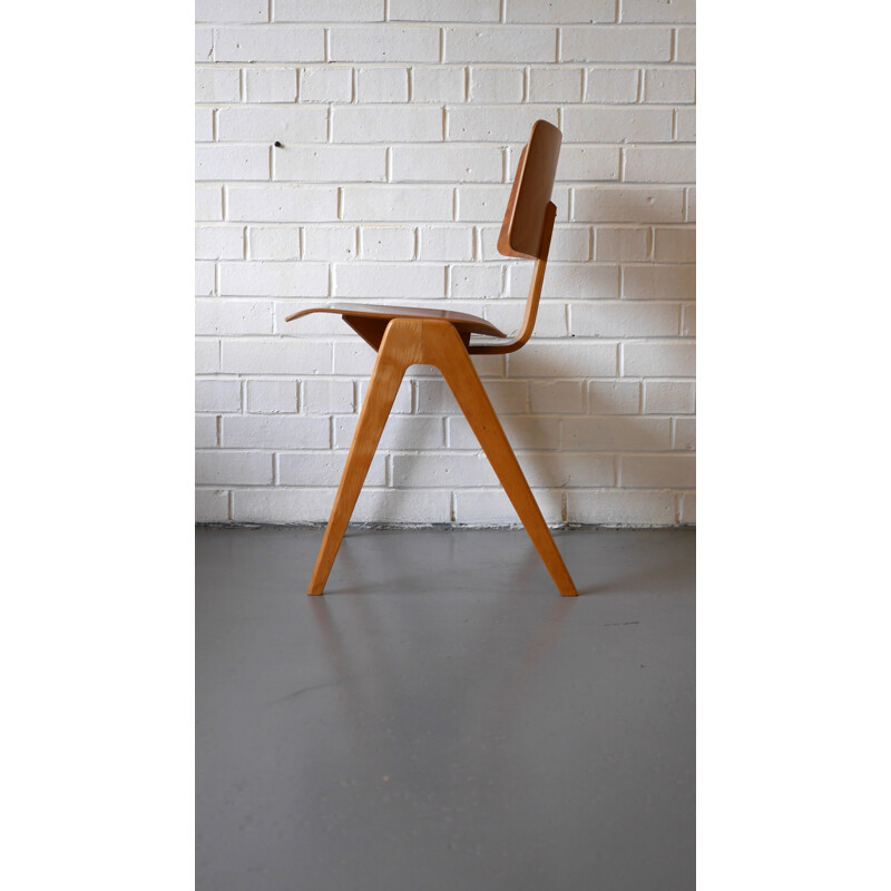 Hillestak desk and chair in beech, Robin DAY - 1950s