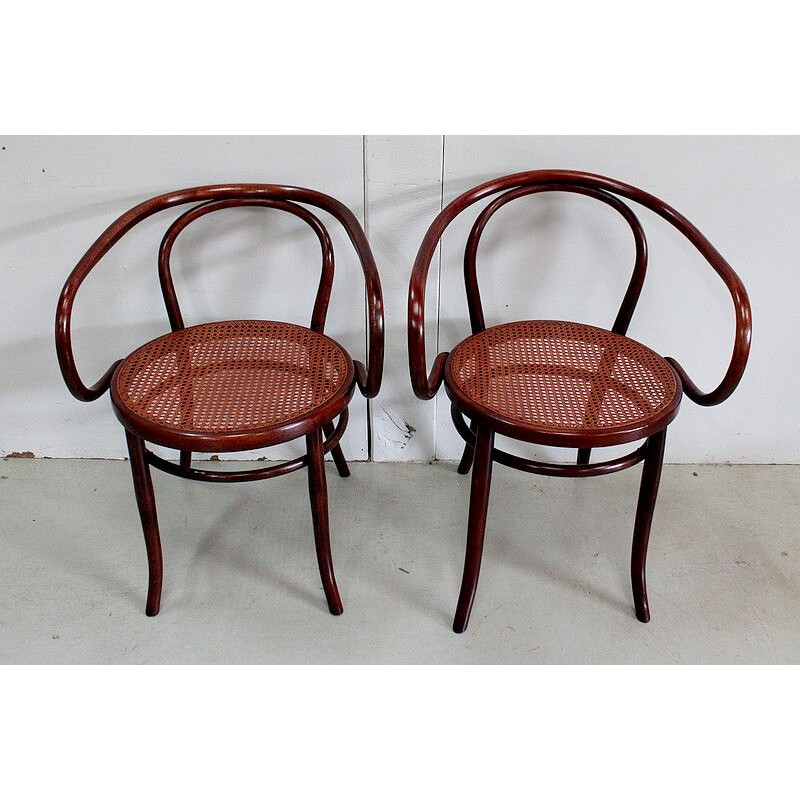 Pareja de sillones de madera vintage Le Corbusier de Thonet, Francia 1920