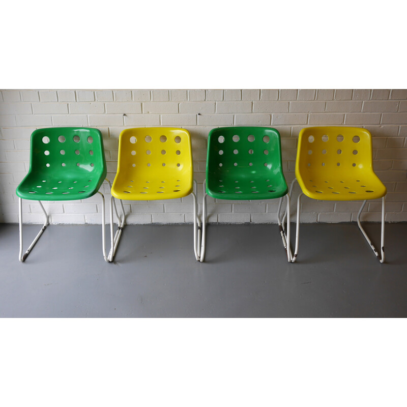 Set of 4 Hille "Polo" chairs in polypropylene, Robin DAY - 1975