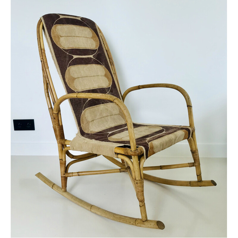 Chaise à bascule vintage en rotin et tissu, France 1960