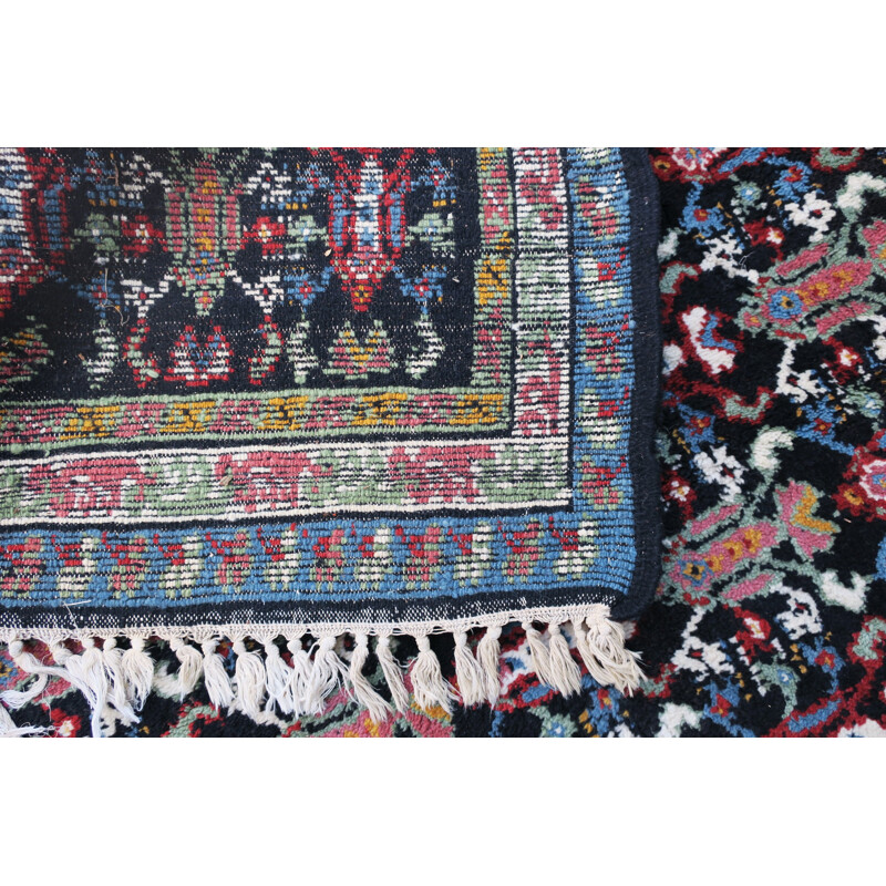 Very large rug in wool with multicolored pattern - 1990s