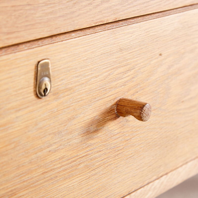 GE 125 oakwood vintage writing desk by Hans J. Wegner for Getama, Denmark 1970s