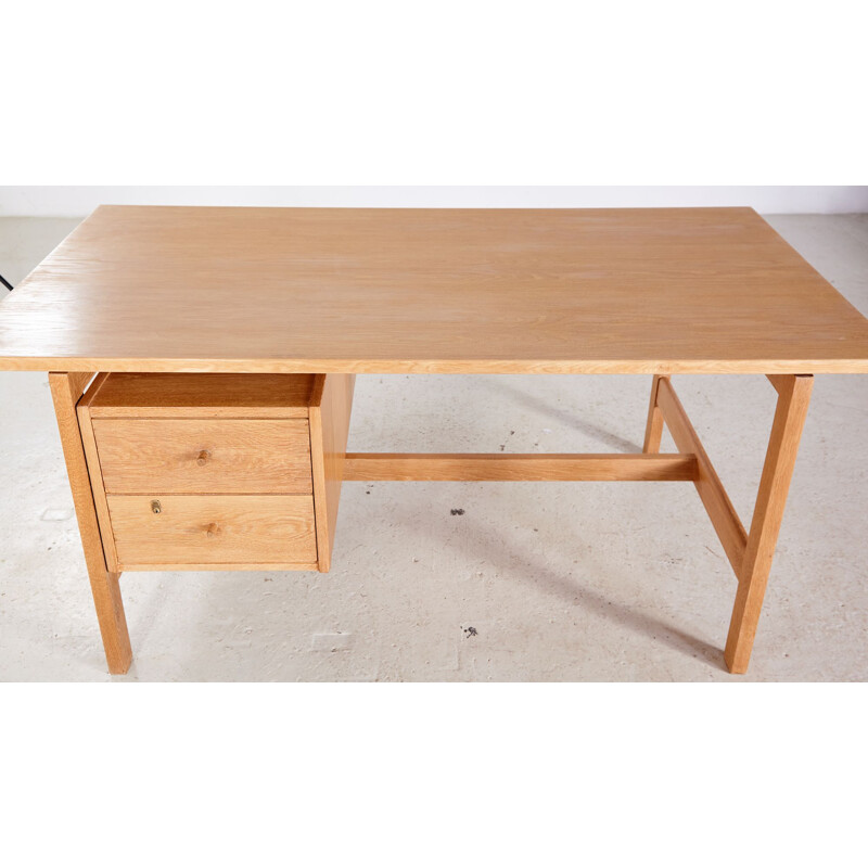 GE 125 oakwood vintage writing desk by Hans J. Wegner for Getama, Denmark 1970s