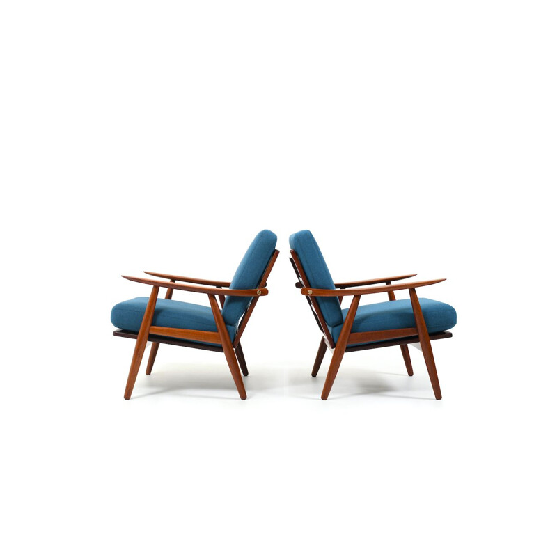 Vintage pair of teak GE-270 easychairs by Hans J. Wegner for Getama, Denmark 1956