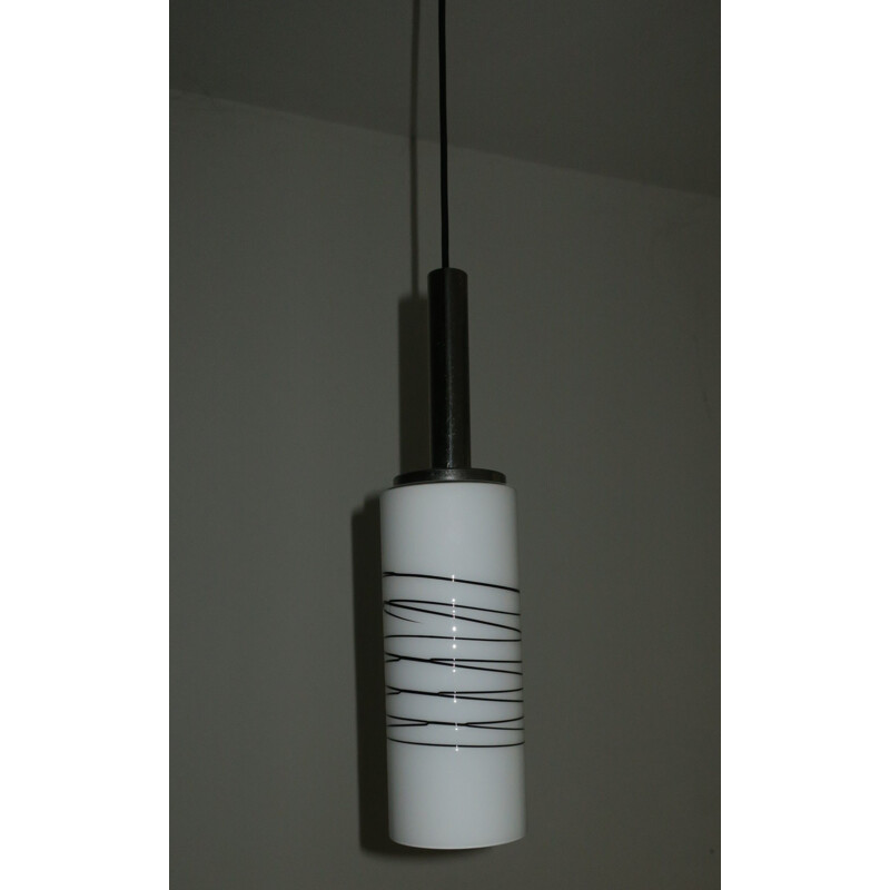 Suspension italienne vintage en opaline avec incrustations - 1960