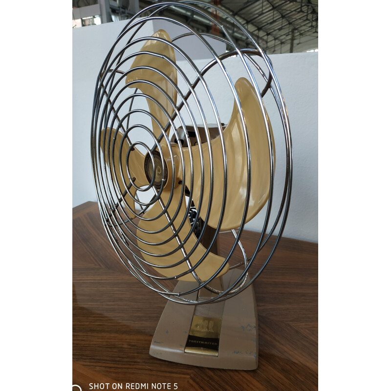 Pair of vintage fans by Toastmaster and Zero, 1950