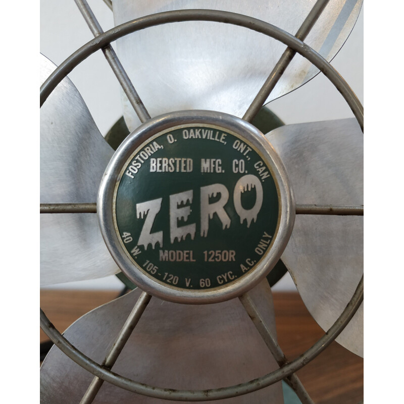 Par de abanicos de época de Toastmaster y Zero, 1950