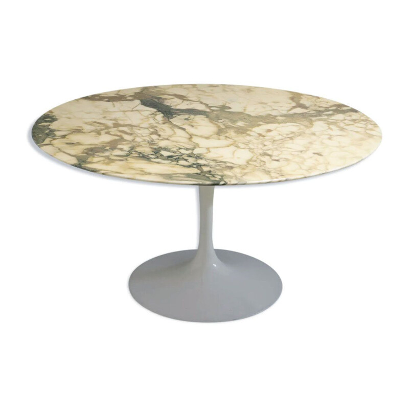 Vintage Tulip round table in Calacatta marble by Eero Saarinen for Knoll, 1970s