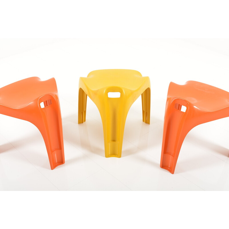 Set of 3 Casala "Casalino" stools in orange and yellow plastic, Alexander BEGGE - 1970s