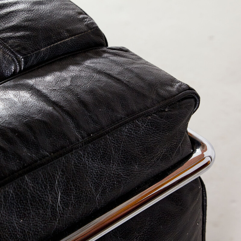 Canapé vintage en cuir à trois places