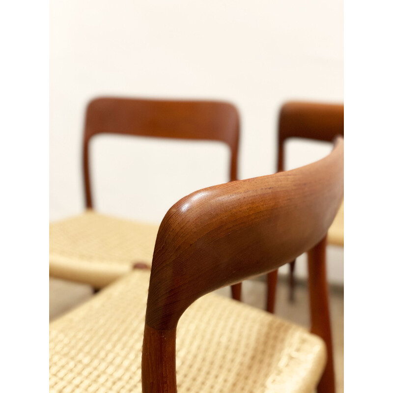 Set of 4 vintage model 75 teak dining chairs by Niels O. Møller for J.L. Moller, Denmark 1950s