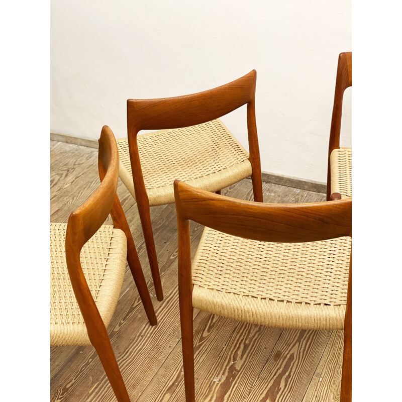 Set of 4 Danish vintage teak model 77 dining chairs by Niels O. Møller for J.L. Moller, 1950s