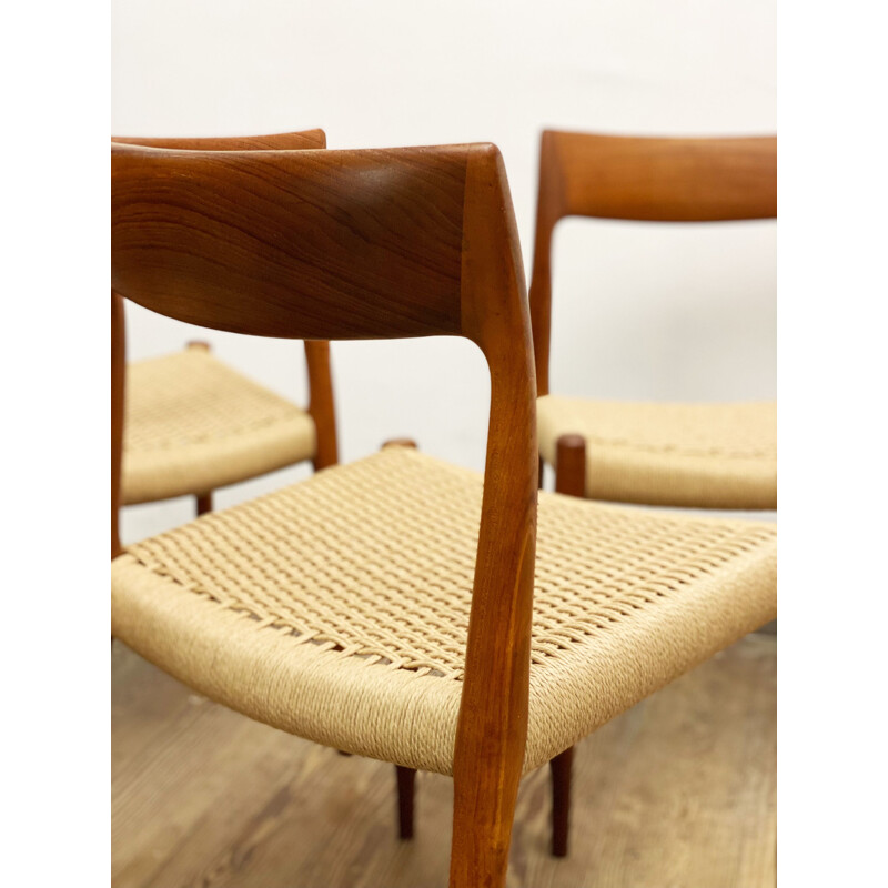 Set of 4 Danish vintage teak model 77 dining chairs by Niels O. Møller for J.L. Moller, 1950s