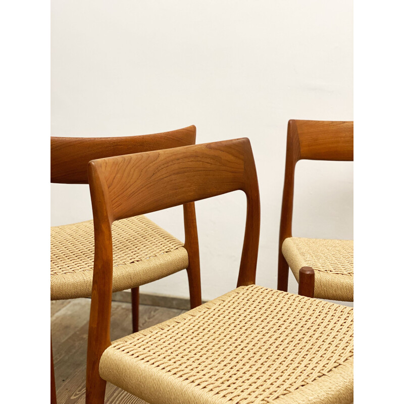 Set of 4 Danish vintage teak model 77 dining chairs by Niels O. Møller for J.L. Moller, 1950s