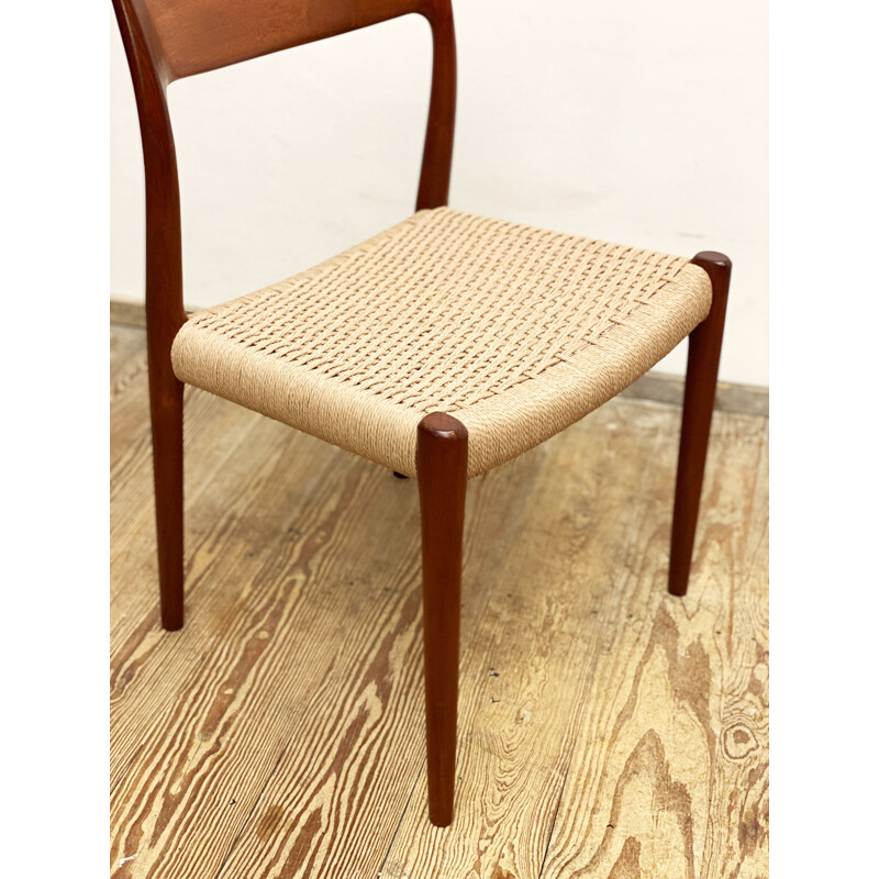 Model 77 mid century teak dining chair by Niels O. Møller for J.L. Moller, Denmark 1950s