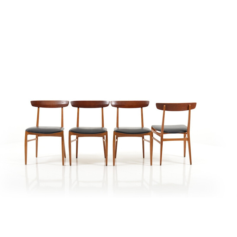 Set van 4 vintage Scandinavische stoelen in teak en zwart kunstleer, 1950