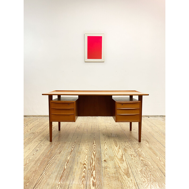 Mid-century teak desk by Peter Løvig Nielsen for Hedensted Møbelfabrik, Denmark 1970s