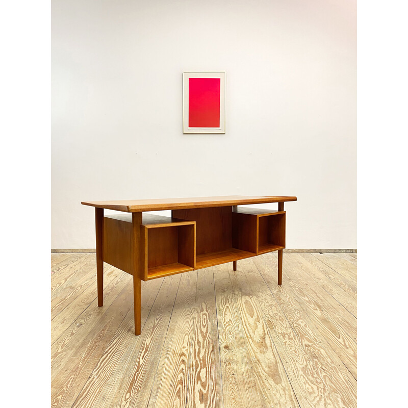 Mid-century teak desk by Peter Løvig Nielsen for Hedensted Møbelfabrik, Denmark 1970s