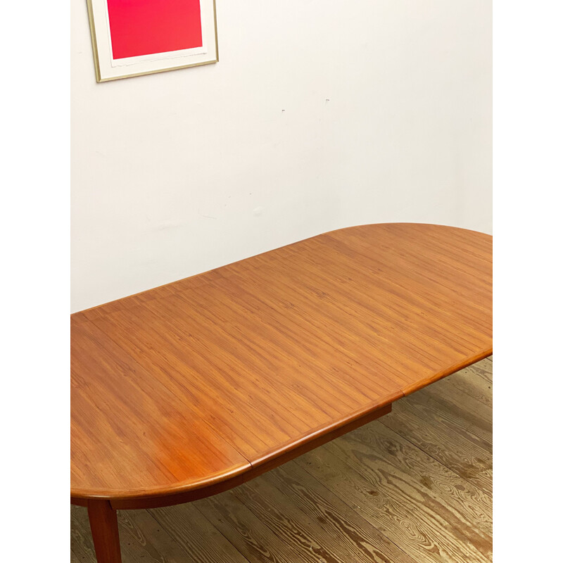 Round mid century teak extendable dining table by Sighs and Sons, Denmark 1960s