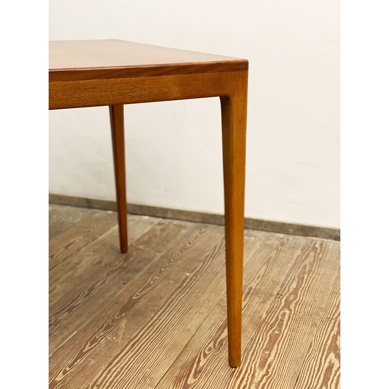 Minimalist extendable vintage dining table in teak and oakwood by Hartmut Lohmeyer for Wilkhahn, 1960s