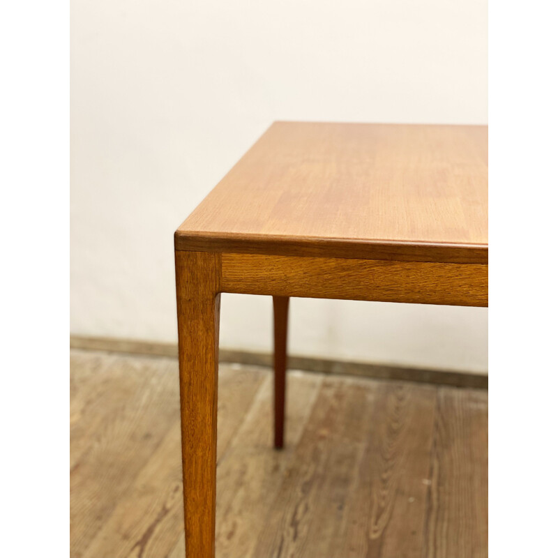 Minimalist extendable vintage dining table in teak and oakwood by Hartmut Lohmeyer for Wilkhahn, 1960s
