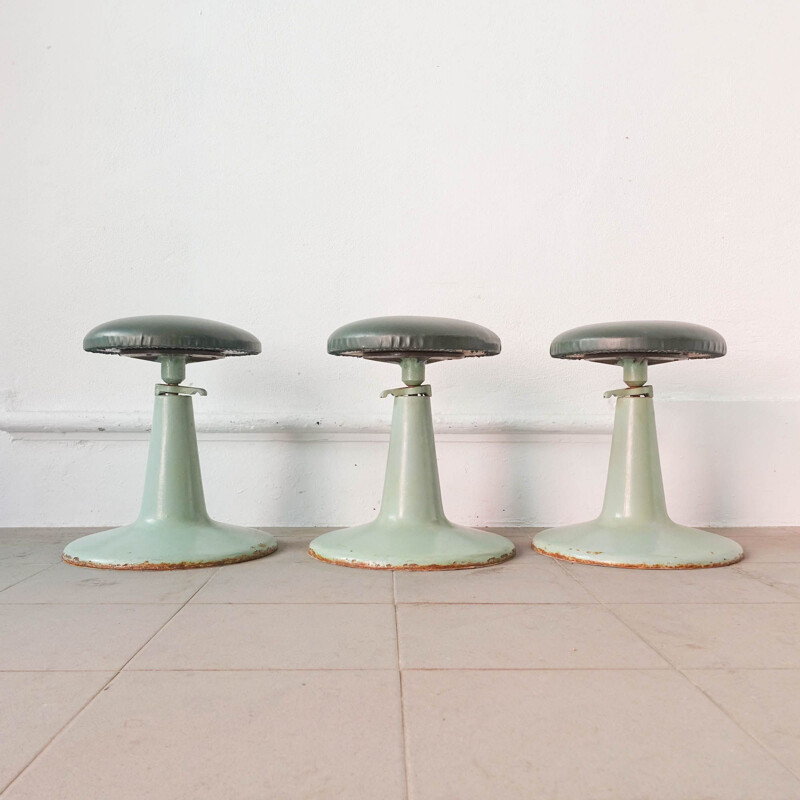 Vintage tulip shape cast iron dentist stool, United Kingdom 1950s