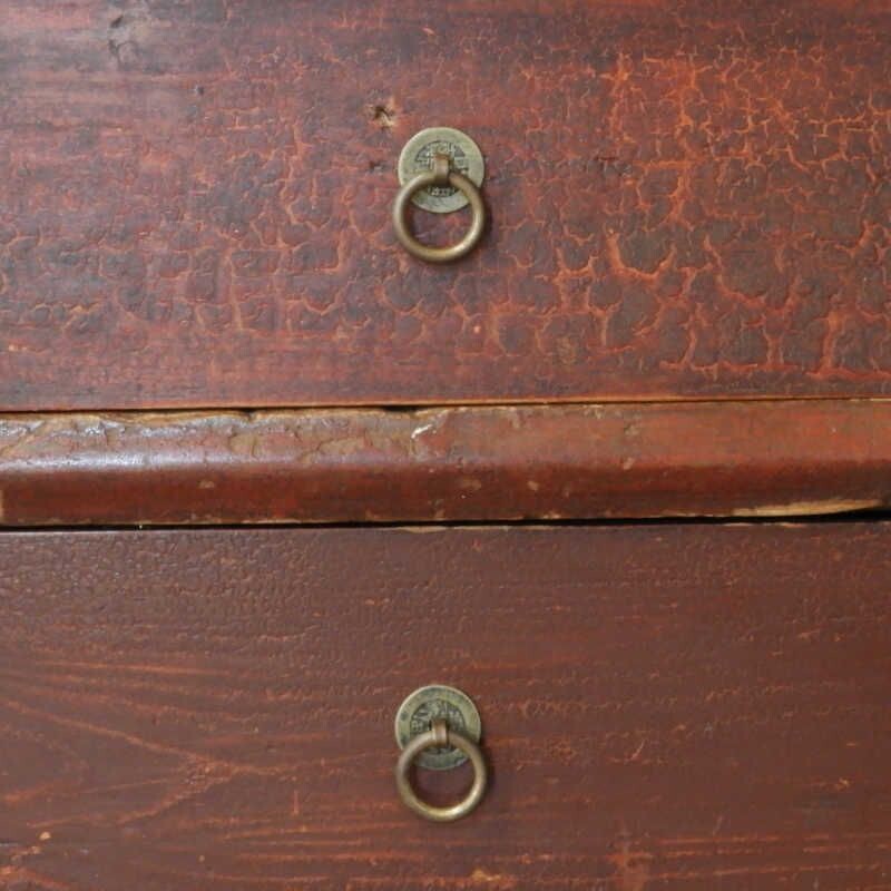 Commode vintage avec tiroirs sur deux côtés