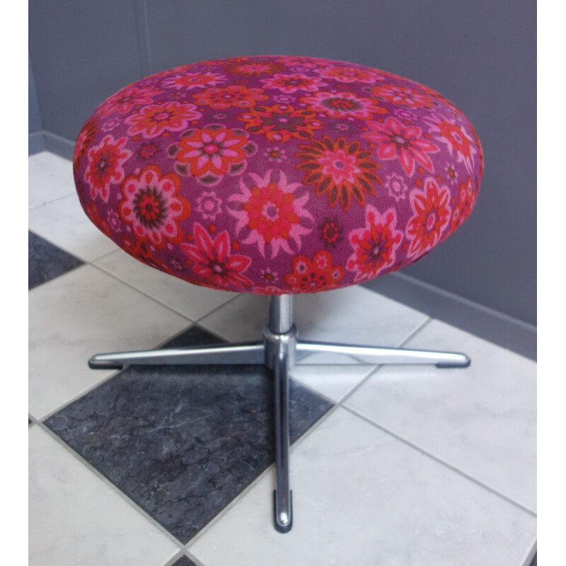 Mid century flower stool on chrome base by Tamburin